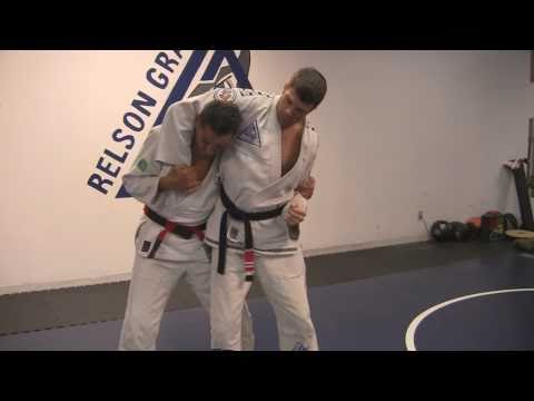 Relson Gracie Jiu-Jitsu Self Defense and Martial Arts Move Demonstration